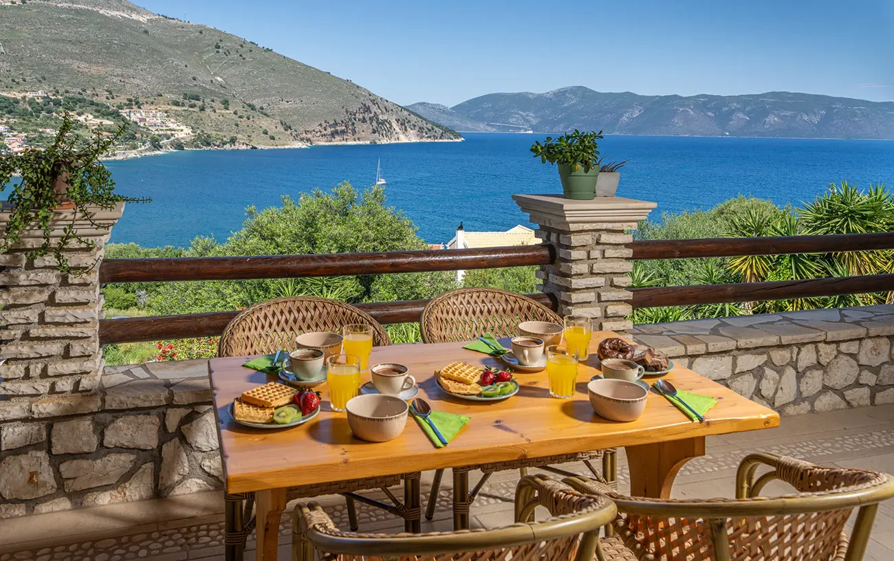 Two bedroom apartment in Agia Efimia Kefalonia with sea view